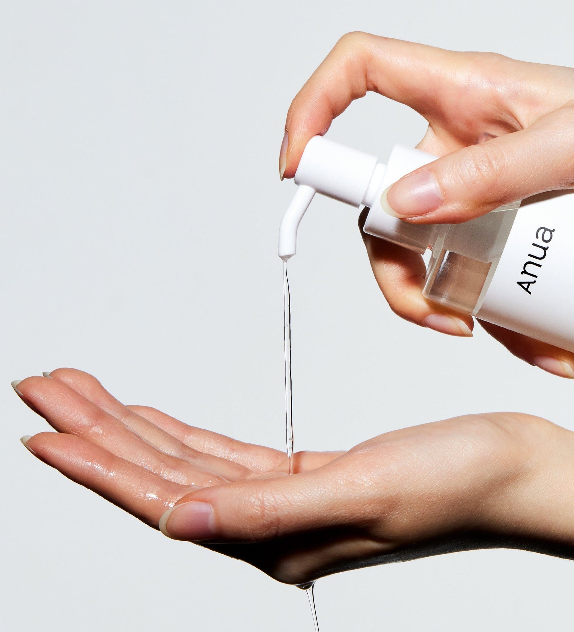 Five steps to a perfect, gentle cleanse — massage, emulsify, rinse