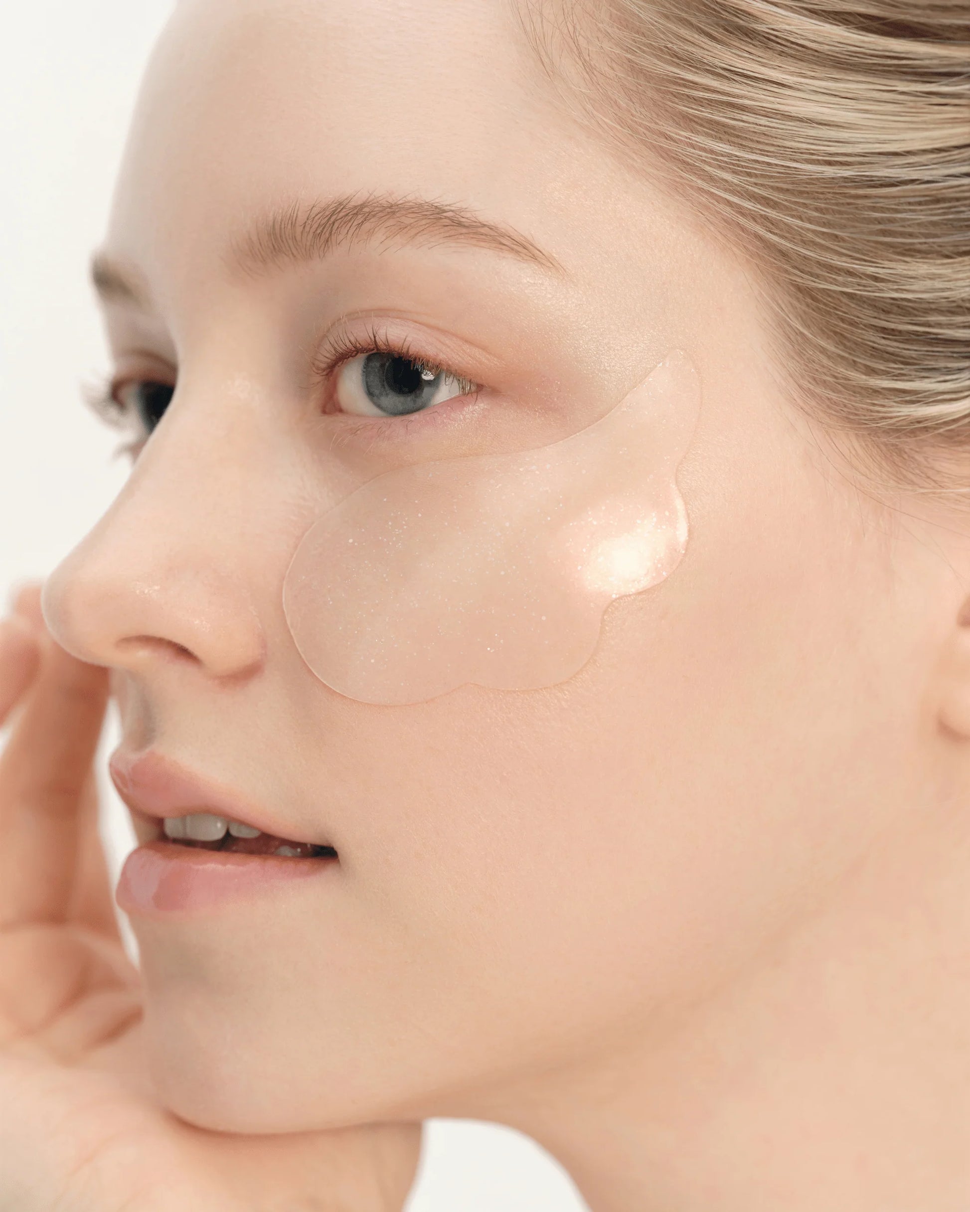 Beauty of Joseon Revive Under Eye Patch Ginseng + Retinal — hydrogel patch texture