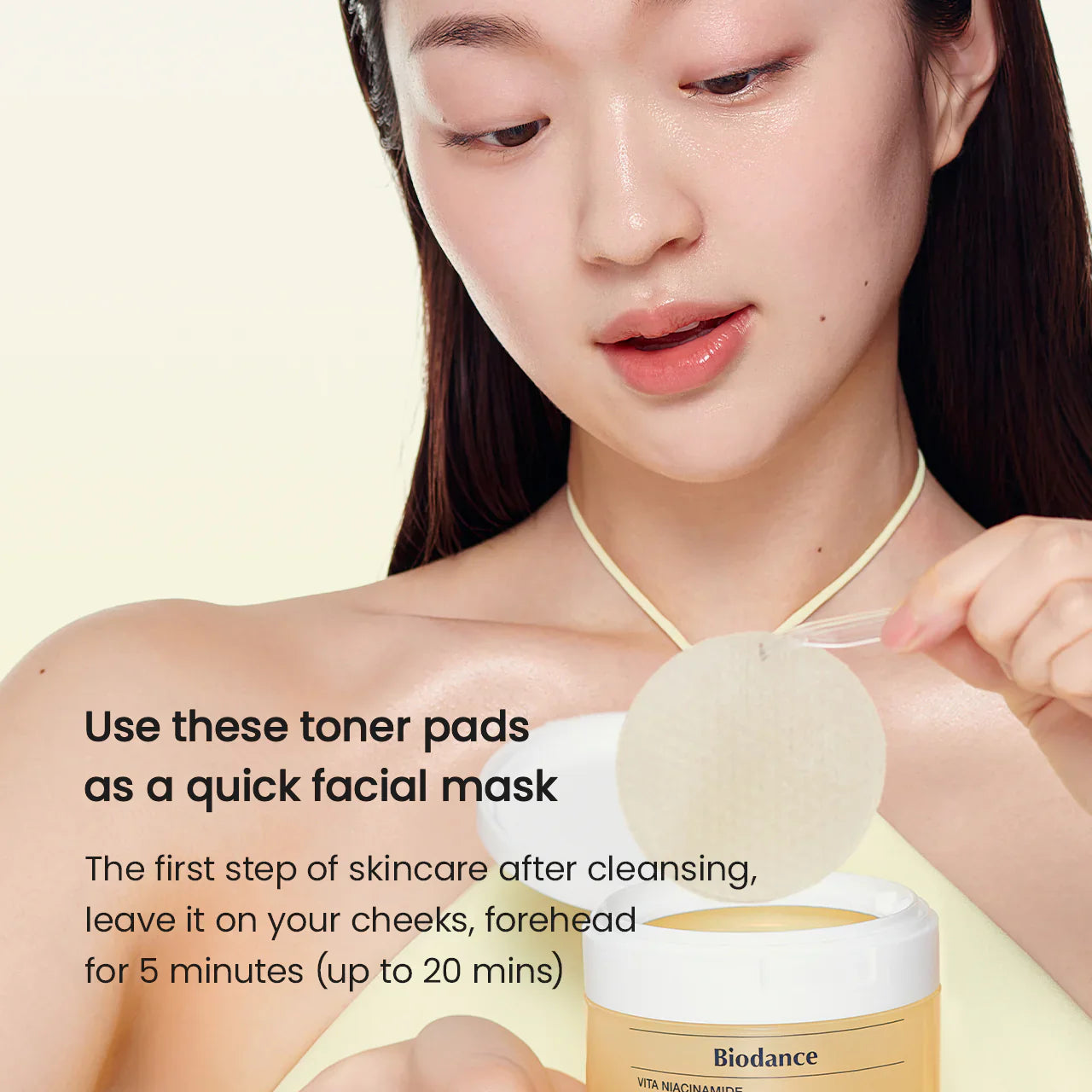 Biodance Vita Niacinamide Gel Toner Pad hydrates and refreshes skin