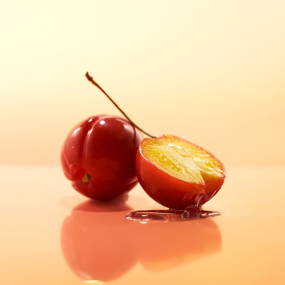 EQQUALBERRY Vitamin Illuminating Serum — 40% Acerola vitamin C