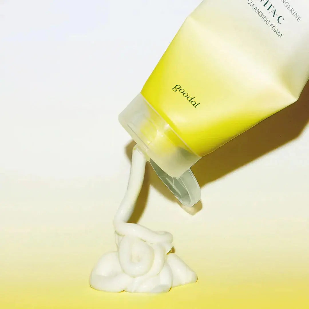 GOODAL Green Tangerine Vita C Cleansing Foam — foam texture