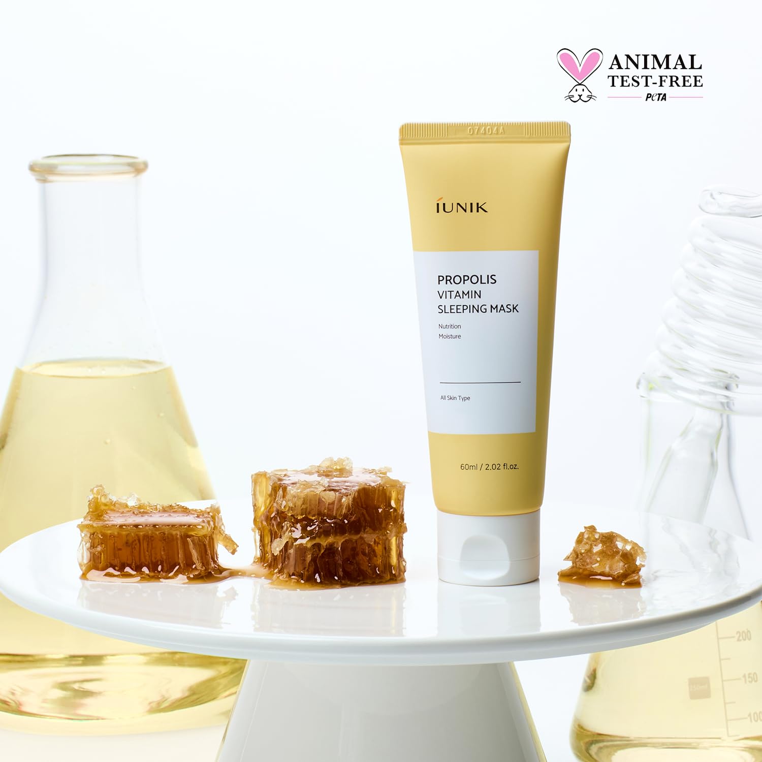 Propolis and vitamins for radiant skin overnight