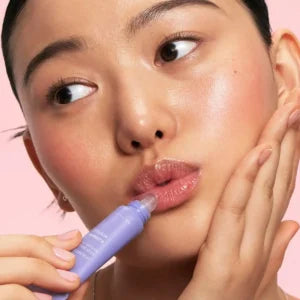 LANEIGE مرطب الشفاه المتألق بالتوت الأزرق