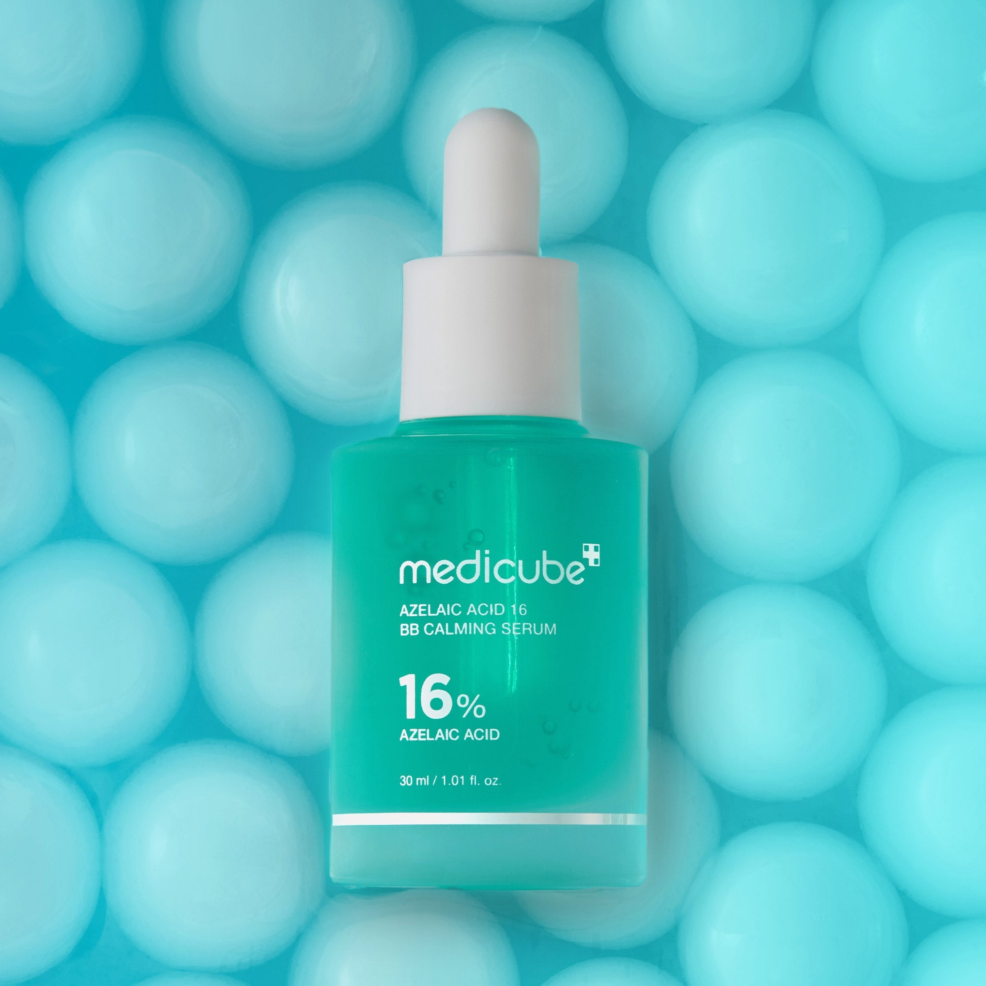 Niacinamide that evens tone and fades acne scars, dark spots and redness
