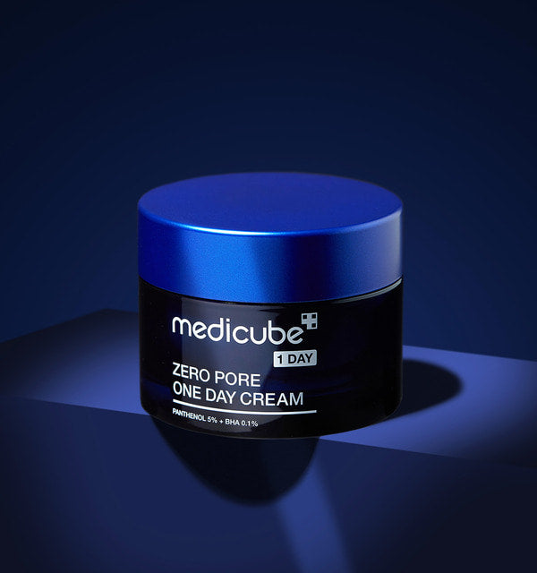 Zero Pore One Day Cream cares for pores and sebum for a smoother-looking skin texture