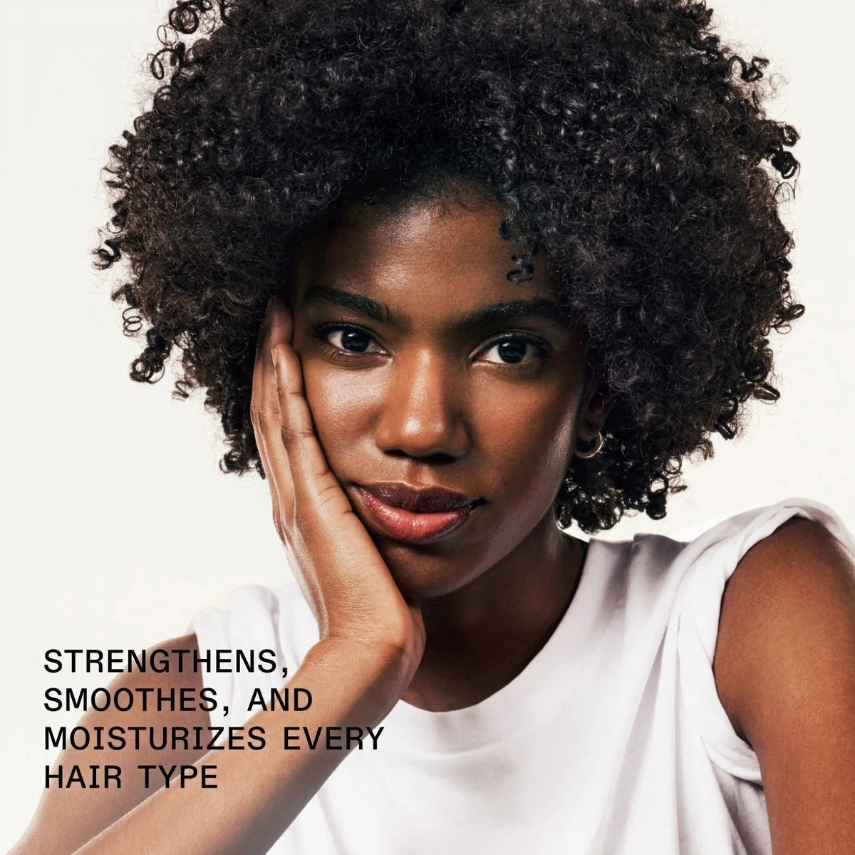 Hydrates and softens without weighing hair down