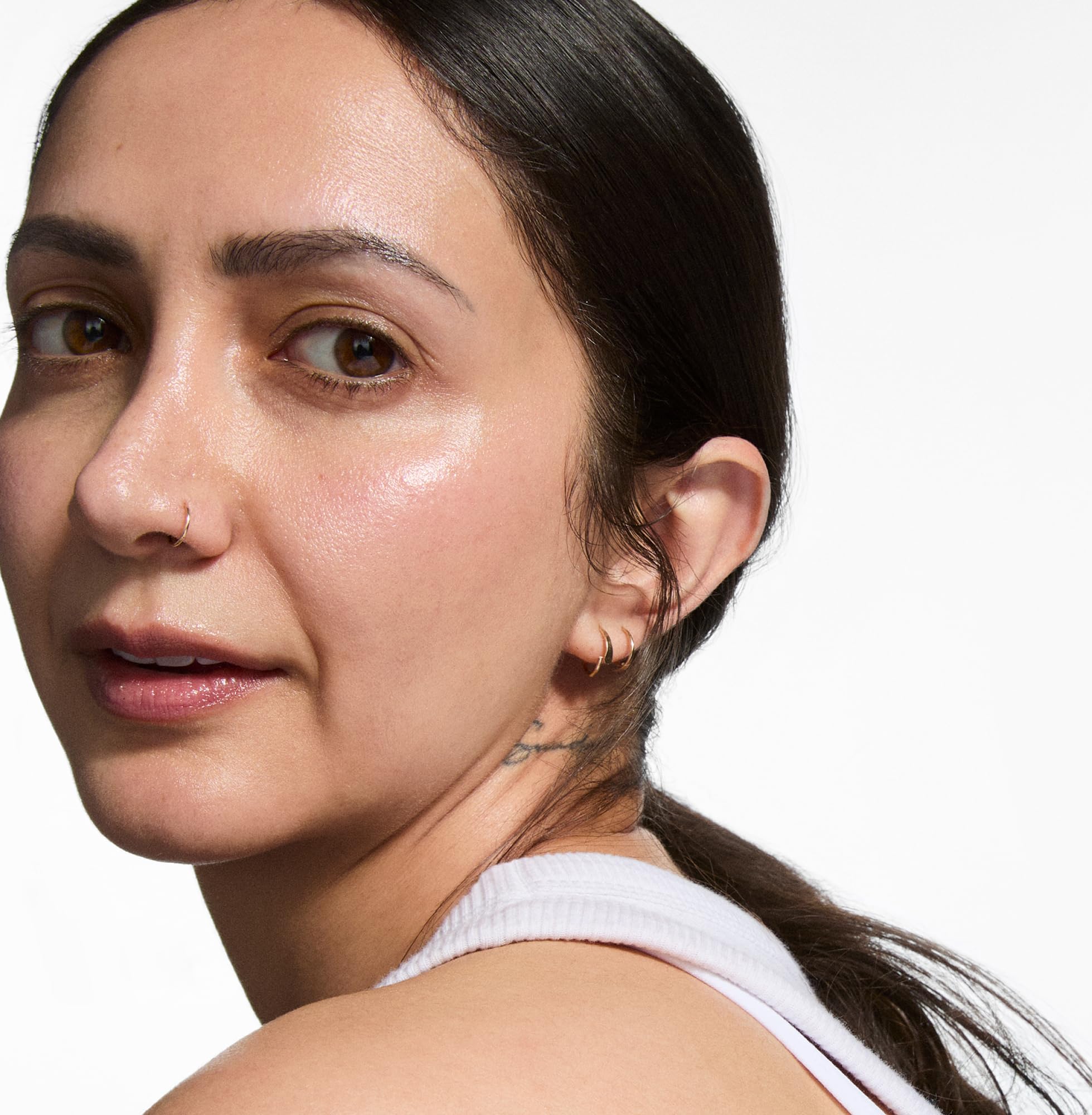 Smooths and plumps the look of skin